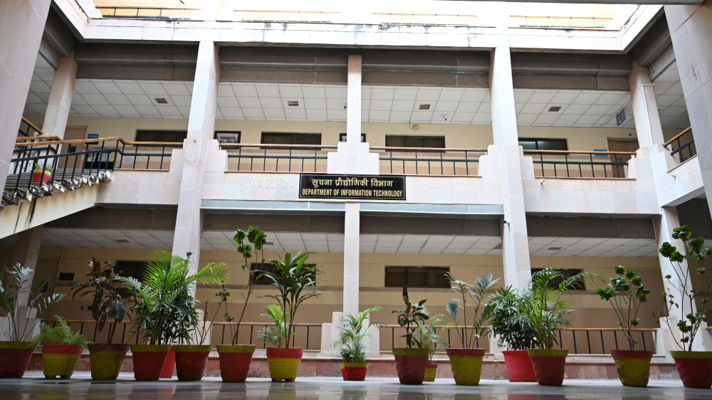 1767863518_campus3